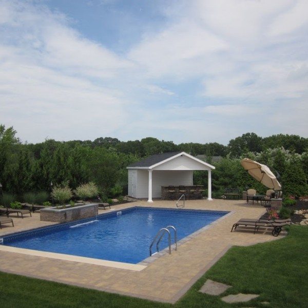 18′ x 42′ Pool with Full Length Steps & Automatic Cover