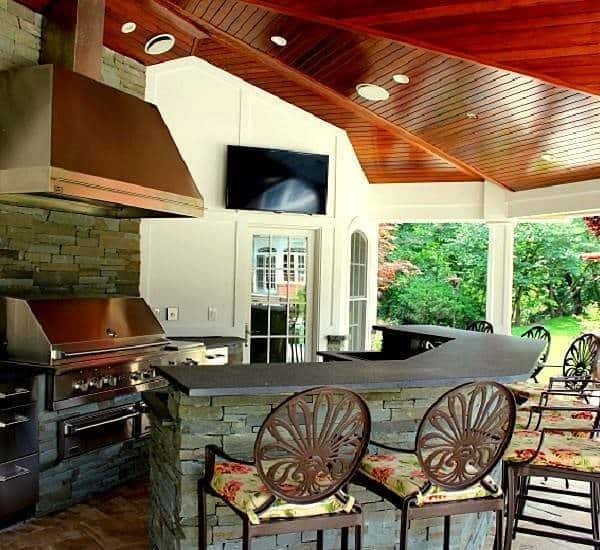 The Perfect Outdoor Kitchen