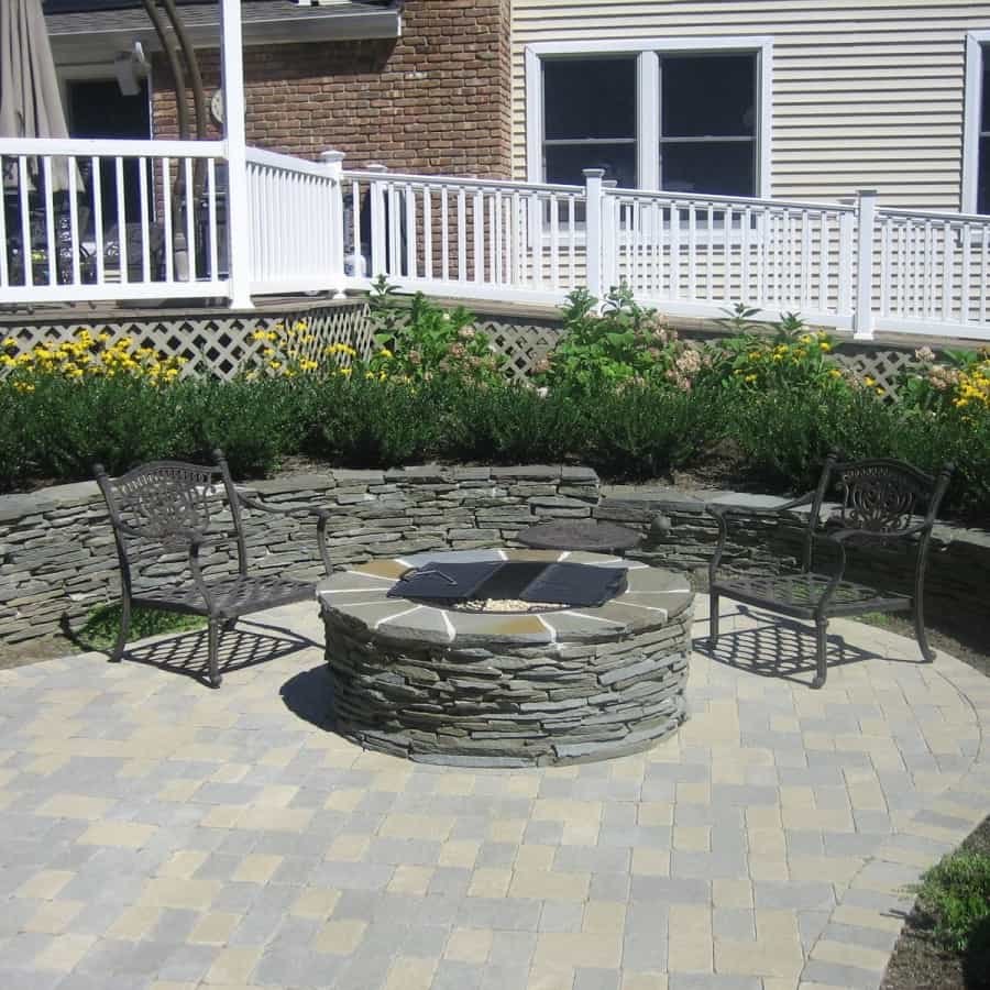 New York State stacked bluestone fire pit with fire retardant insert and grills - Dix Hills, Long Island NY